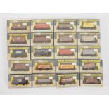 A group of WRENN boxed OO gauge wagons of various types - VG in G/VG boxes (20)