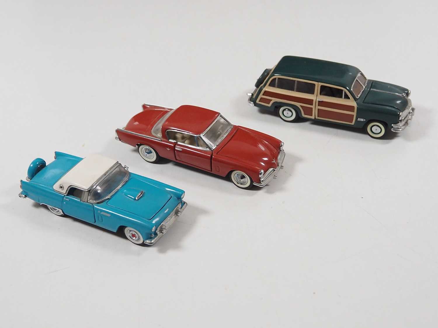 A complete FRANKLIN MINT 1:43 scale 'Classic Cars of the Fifties' collection comprising twelve - Image 5 of 12