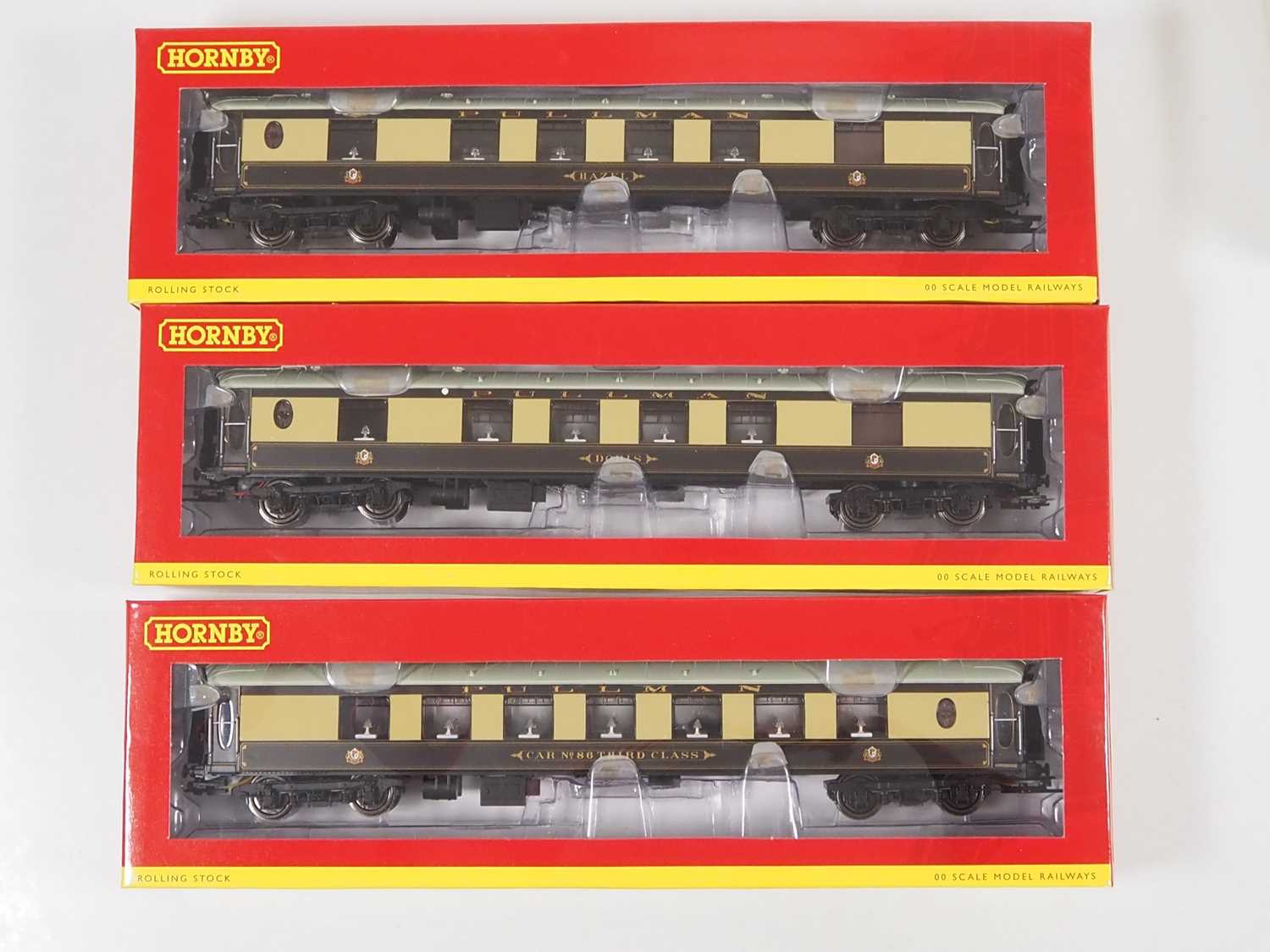 A HORNBY R2987 OO gauge Brighton Belle 1934 2-car EMU pack together with R4512/3/4 set of 3 - Image 5 of 6