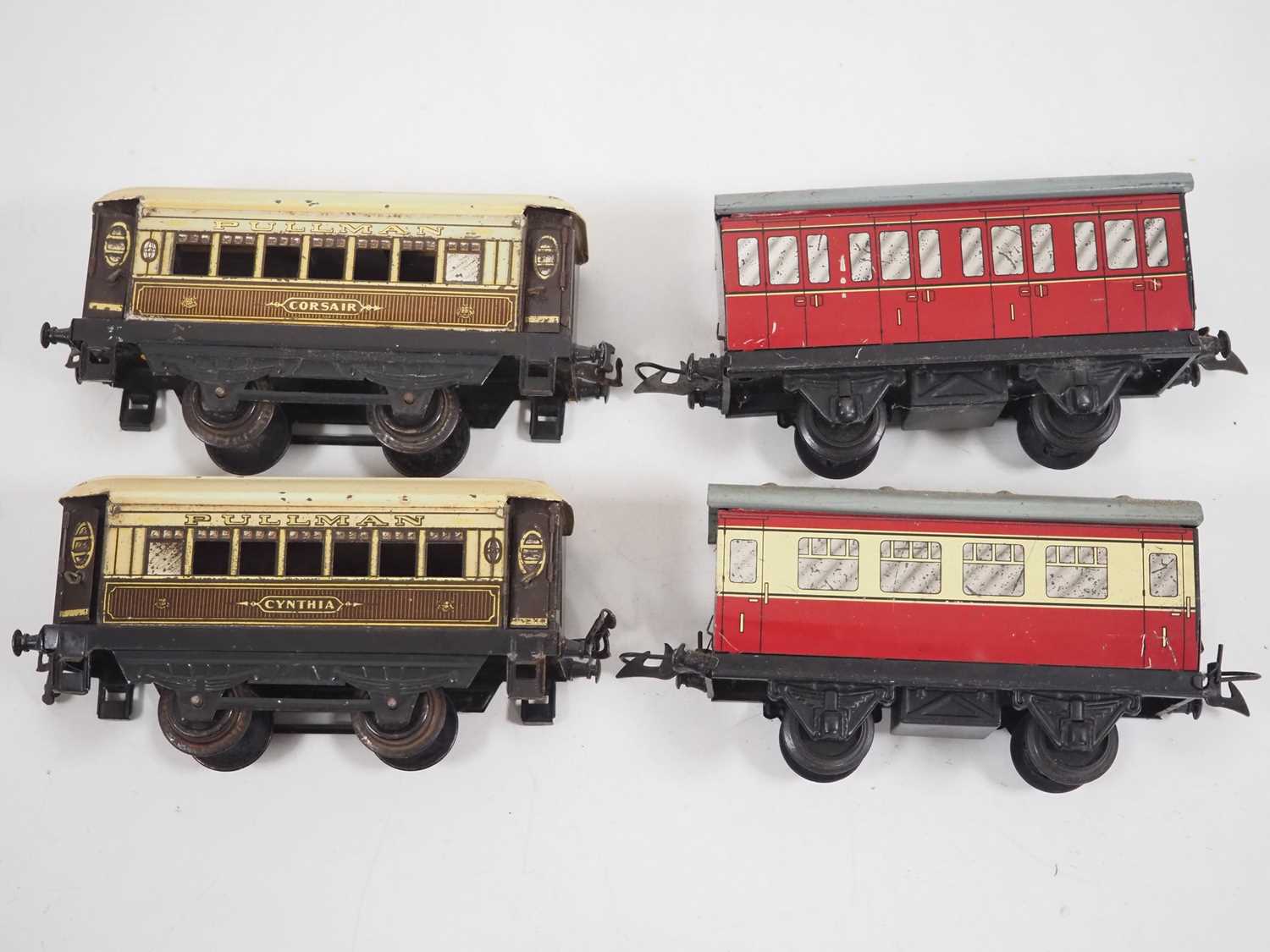 A large group of boxed and unboxed O gauge wagons and coaches by BASSETT-LOWKE, HORNBY and - Bild 5 aus 6