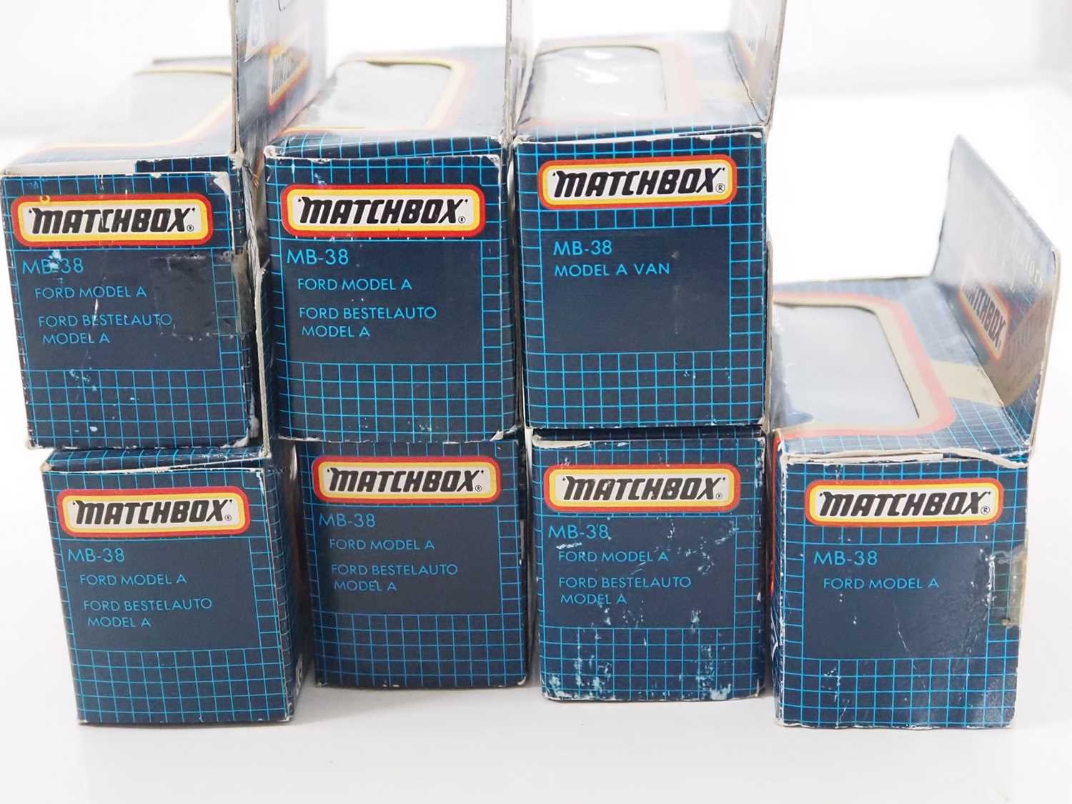 A large group of MATCHBOX diecast later production (Macau) vans - mostly Code 3 limited editions - Bild 4 aus 7