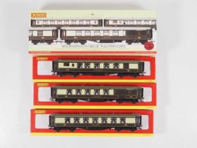 A HORNBY R4169 OO gauge 'Bournemouth Belle' add-on triple Pullman car pack - VG/E in VG box