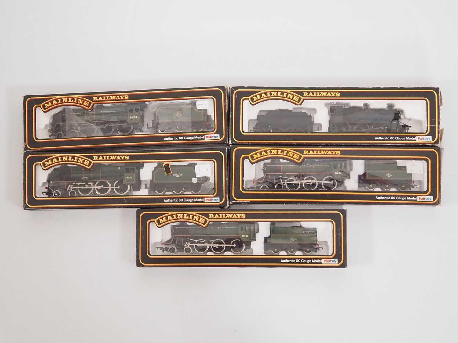 A group of OO gauge steam locomotives by MAINLINE, all in BR green and black livery - G/VG in F/G