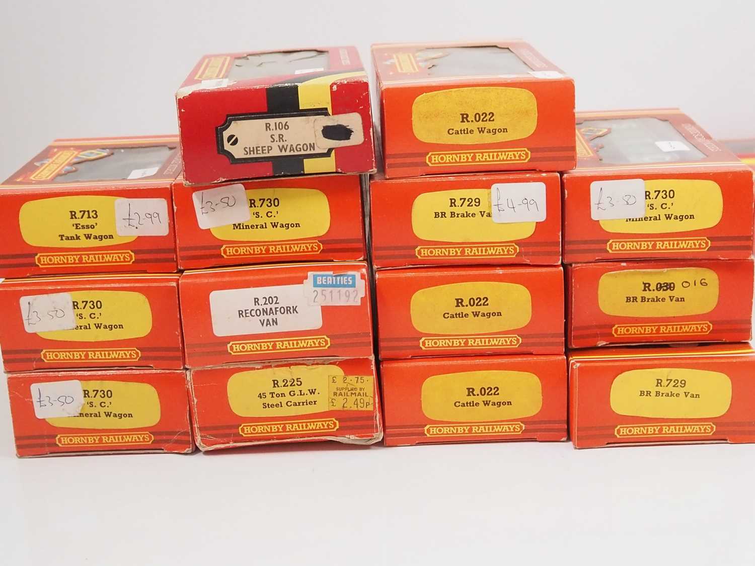 A very large group of HORNBY boxed OO gauge wagons of various types - G/VG in G/VG boxes (60) - Image 3 of 6