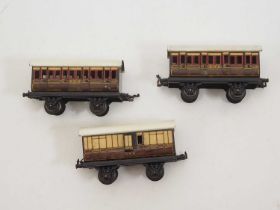 A group of O gauge very early BING 4-wheel coaches in GWR livery - G (unboxed) (3)