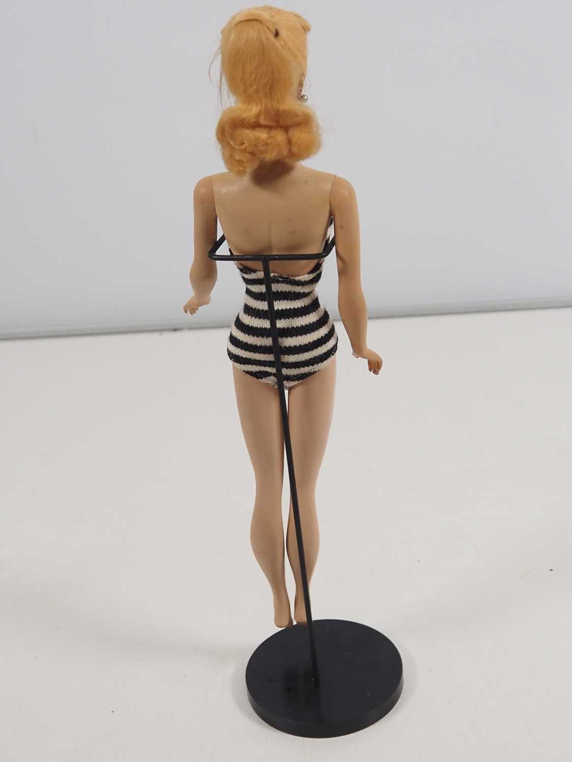 An original vintage MATTEL BARBIE doll, circa 1959/60, complete with swimsuit, mule shoes, - Bild 2 aus 9