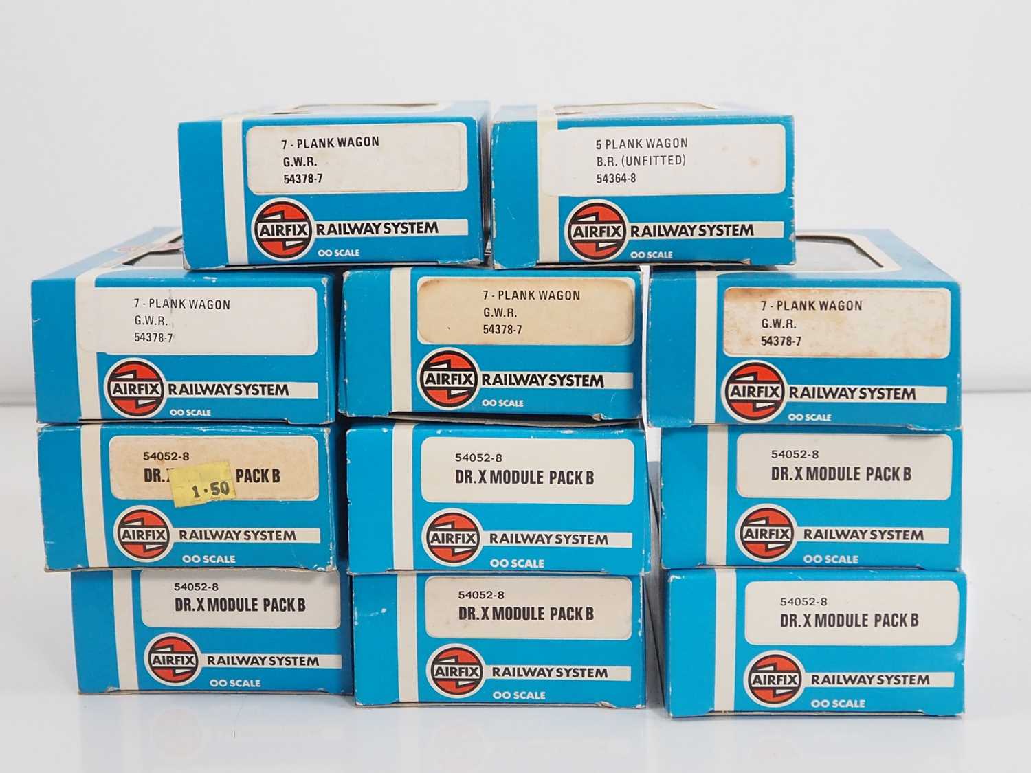 A large group of AIRFIX boxed OO gauge wagons of various types - VG in G/VG boxes (48) - Image 5 of 5