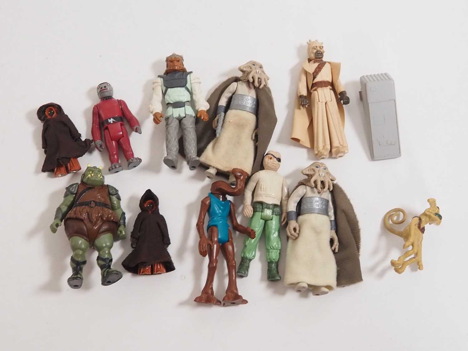 A large group of PALITOY / KENNER vintage Star Wars figures and accessories, a number of figures - Image 11 of 12
