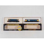 A pair of FARISH N gauge diesel locomotives comprising classes 33 and 47 in BR blue and large logo