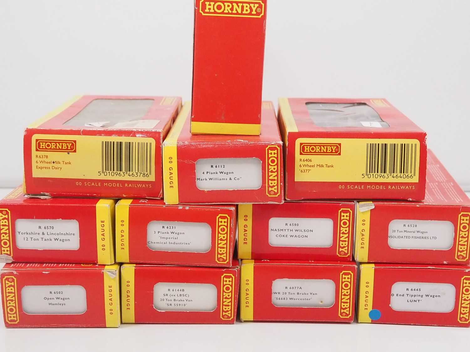 A very large group of HORNBY boxed OO gauge wagons of various types - G/VG in G/VG boxes (60) - Image 5 of 6