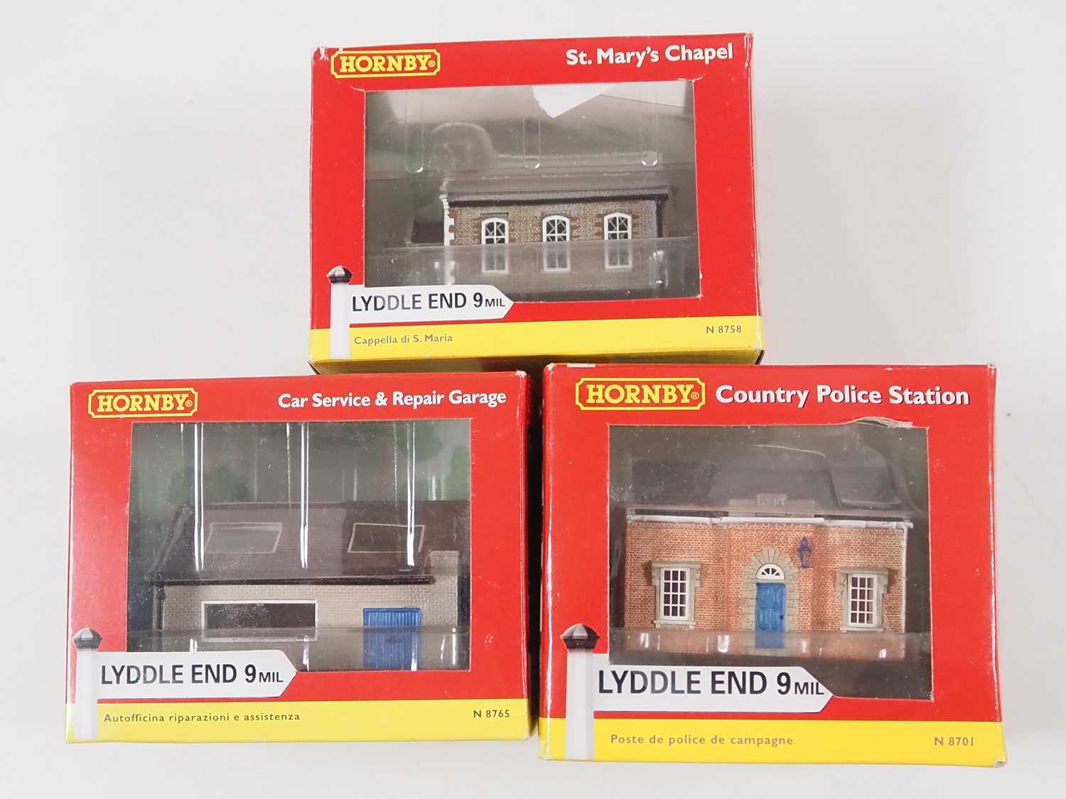 A group of HORNBY MINITRIX and LYDDLE END buildings in plastic and resin in original boxes - Image 4 of 11