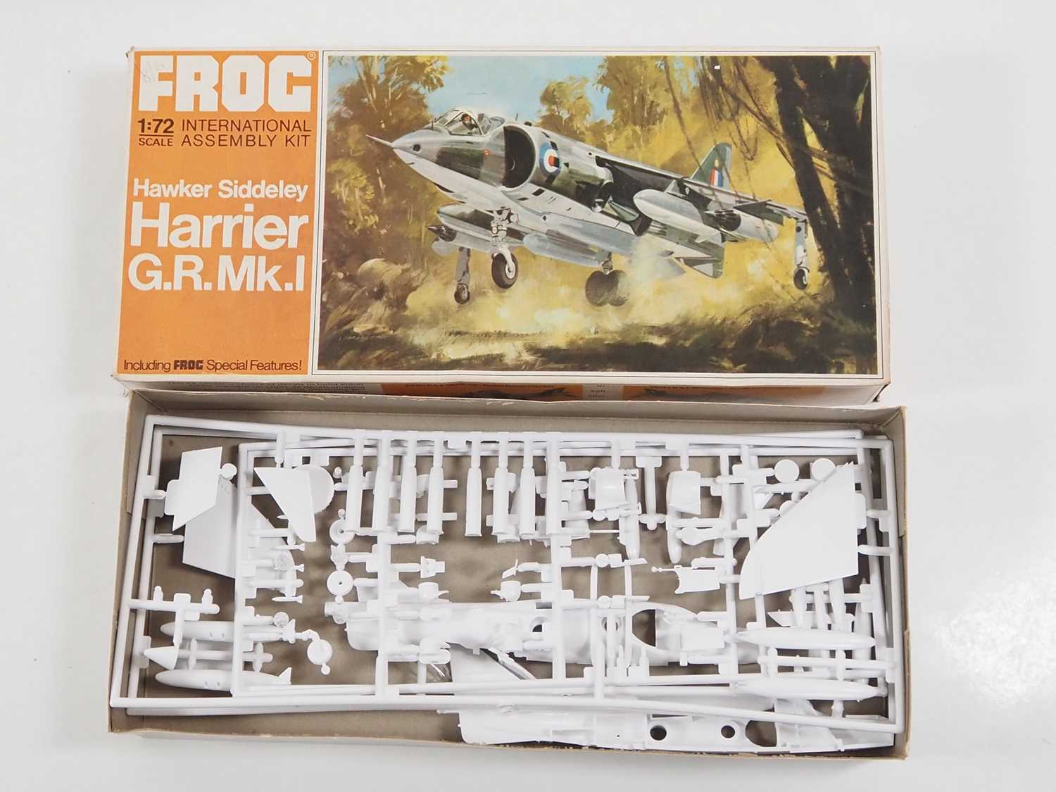 A group of vintage unbuilt aircraft kits by AIRFIX, FROG and others, contents unchecked - G/VG in - Image 6 of 9