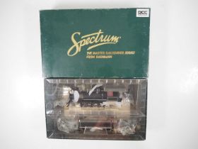 A SPECTRUM 25998 On30 scale American Outline 2-8-0 narrow gauge steam locomotive in plain black