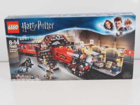 LEGO 75955 - Harry Potter - Hogwarts Express - appears complete in original box - Packets 1 & 2