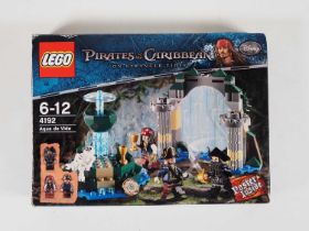 LEGO 4192 - Pirates of the Caribbean - On Stranger Tides: Fountain of Youth - complete in original