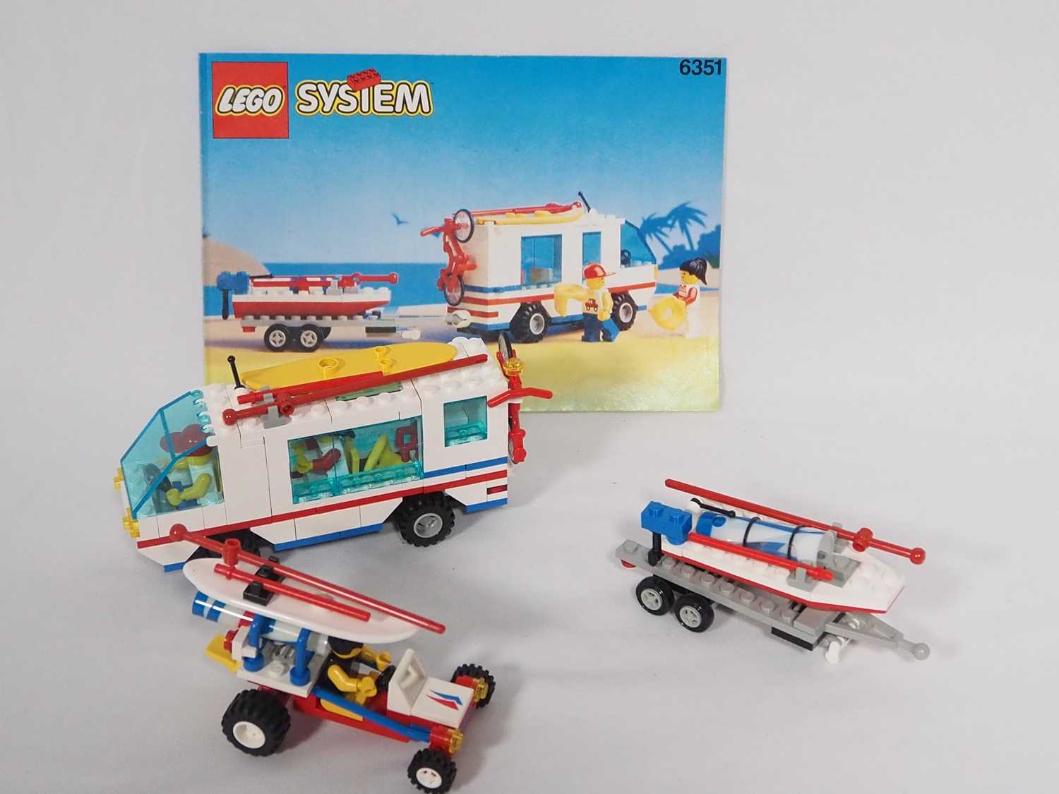 LEGO - CLASSIC TOWN - A group of four sets comprising #6351 (complete with instructions), #6534 x - Image 3 of 4