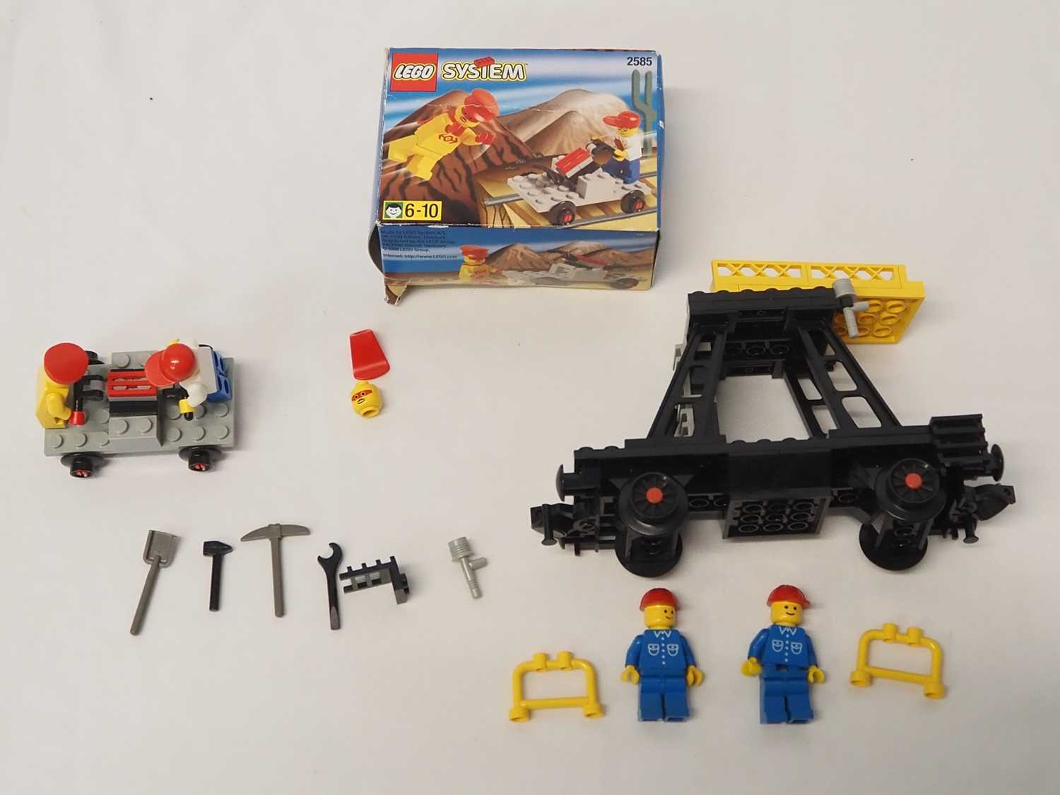 LEGO - TRAIN #2585 Handcar (appears complete with box, no instructions) together with #7821 Overhead