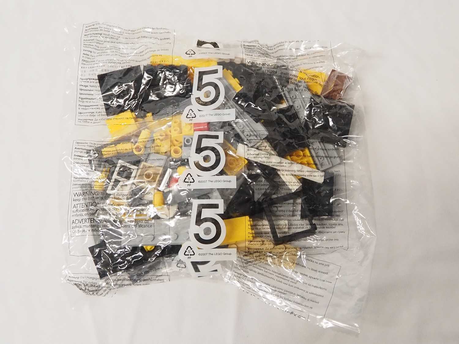 LEGO - CITY #7997 RC Train - Train Station - some sealed bags only - no instructions - unboxed - Image 7 of 7