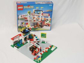 LEGO - CLASSIC TOWN #6337 Fast Track Finish - complete with instructions - boxed