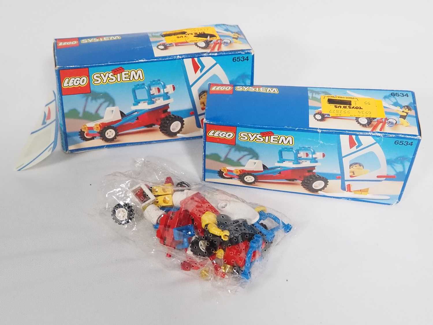 LEGO - CLASSIC TOWN - A group of four sets comprising #6351 (complete with instructions), #6534 x - Image 2 of 4