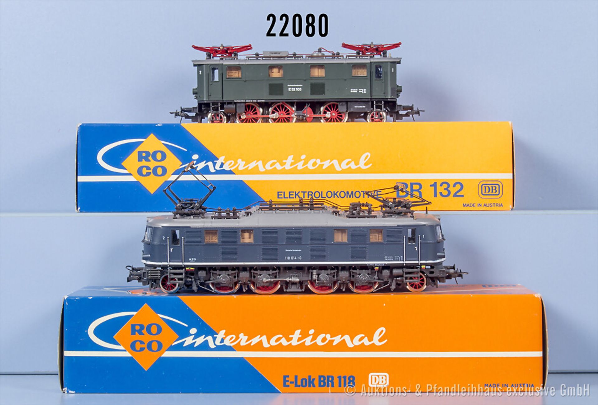 2 Roco H0 Loks, dabei 4141 E-Lok der DB, BN 118 014-0 und 04145 E-Lok der DB, BN E32 ...