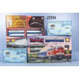 2 Mehano H0 Startsets, dabei 4-teiliger E-Triebzug AVE der Renfe, Diesellok der DB, BN ...