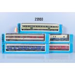 5 Märklin H0 D-Zug Wagen, dabei 4094, 4095, 4127, 4151 und 1 Postwagen, Z 1-2, 4 x in ...