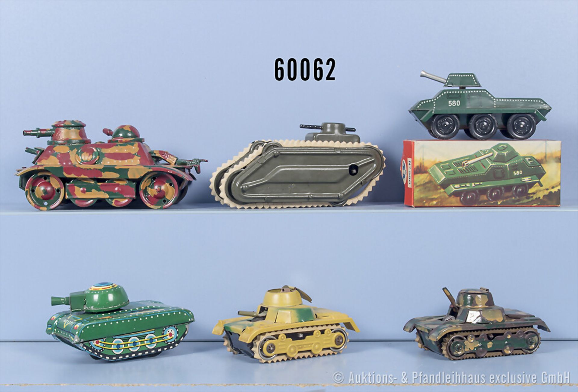 6 Panzer, Blech, 2 x Friktion und 4 x Uhrwerk läuft, L bis 16 cm, u.a. B&S Nr. 580, ...