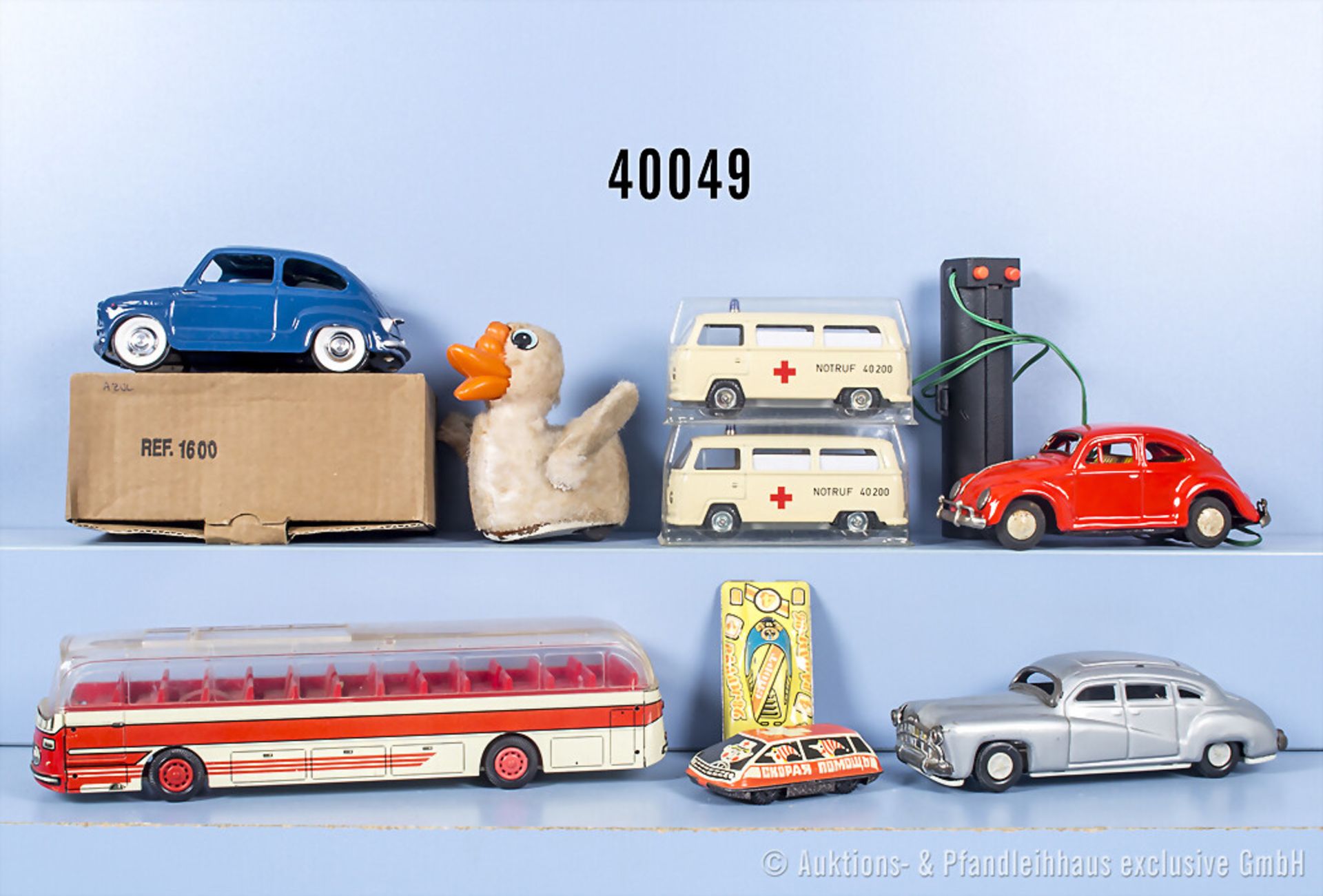 8 Modellfahrzeuge und Ente, dabei Tippco, Kellermann, Paya usw., Blech, L bis 28,5 cm, ...