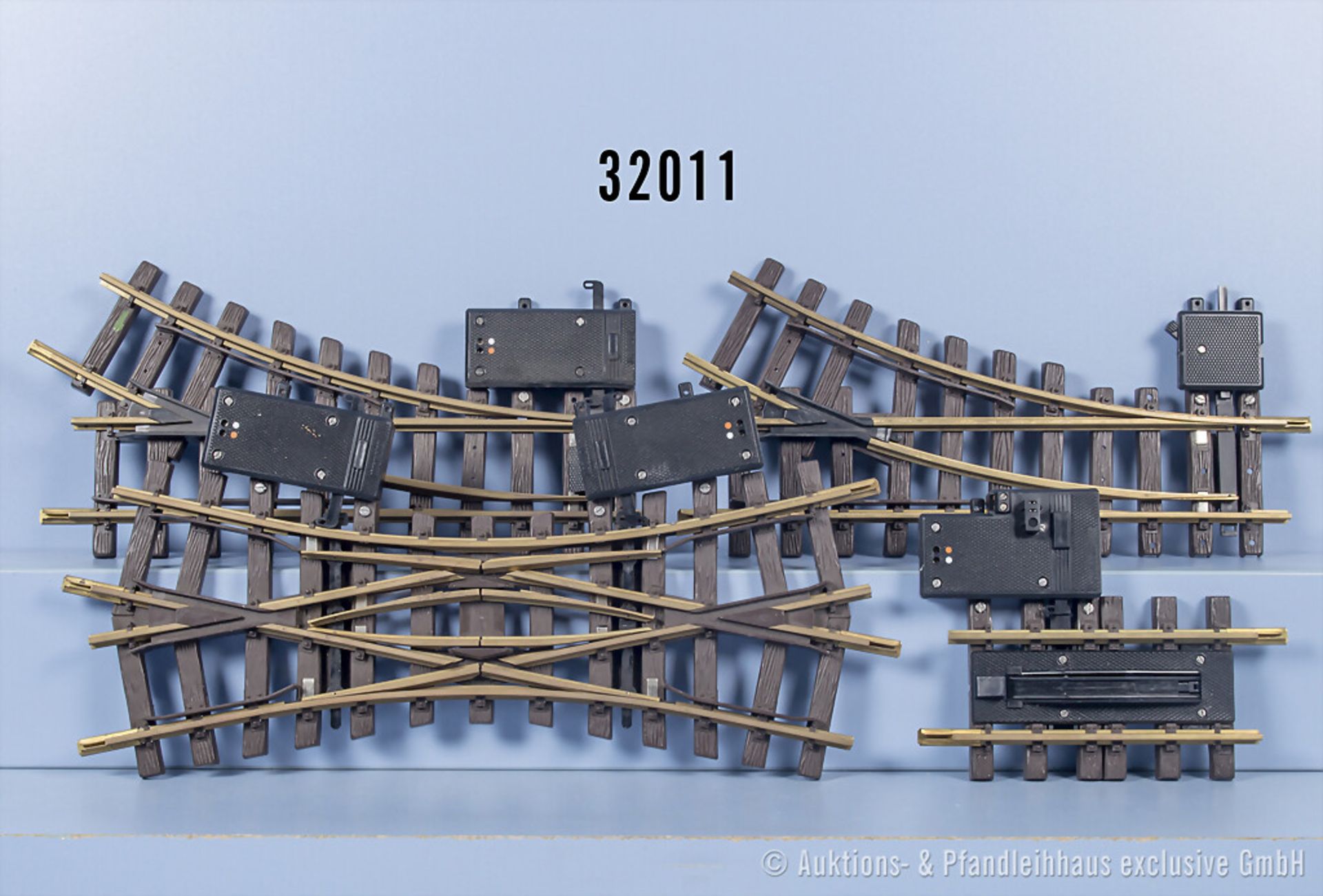 LGB Spur IIm Gleise, dabei 1 Doppelkreuzungsweiche, 2 Handweichen und 1 ...