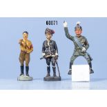 3 Elastolin Persönlichkeiten, A Hitler (Grußarm festgeklebt), von Mackensen und ...