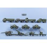 7 Dinky Toys Modellfahrzeuge und 4 Geschütze, Militärfahrzeuge, dabei Armoured Car 670, ...