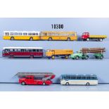 8 Modellfahrzeuge, dabei Tekno 851, Mercedes-Benz, Volvo, Lion Toys 38 DAF-Citybus usw, ...