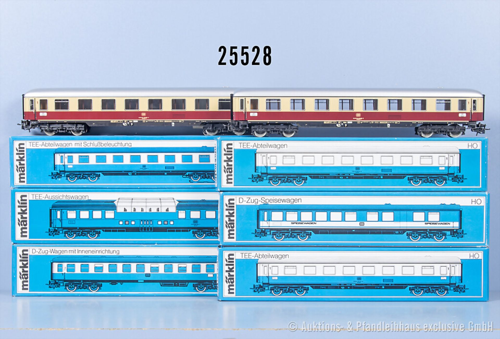 6 Märklin H0 D-Zug-Wagen, dabei 4054, 2 x 4085, 4089, 4090 und 4112, Z 1-2, in ...