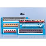 5 Märklin H0 D-Zug Wagen, dabei 4147, 4148, 4153, 4161 und 4189, Z 1-2, in ...