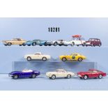 10 Corgi Toys Modellfahrzeuge, dabei Buick Riviera, Aston Martin, Chevrolet Corvette ...