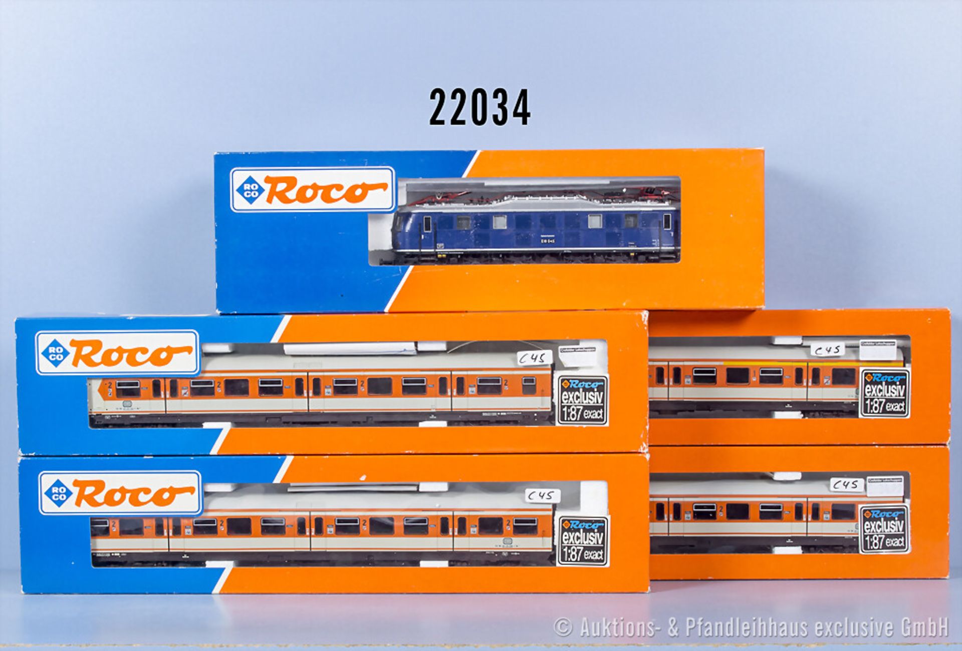 Roco H0 S-Bahn-Zug mit 43659 E-Lok der DB, BN E 18 045 und 4 Wagen, Z 0-1 in ...