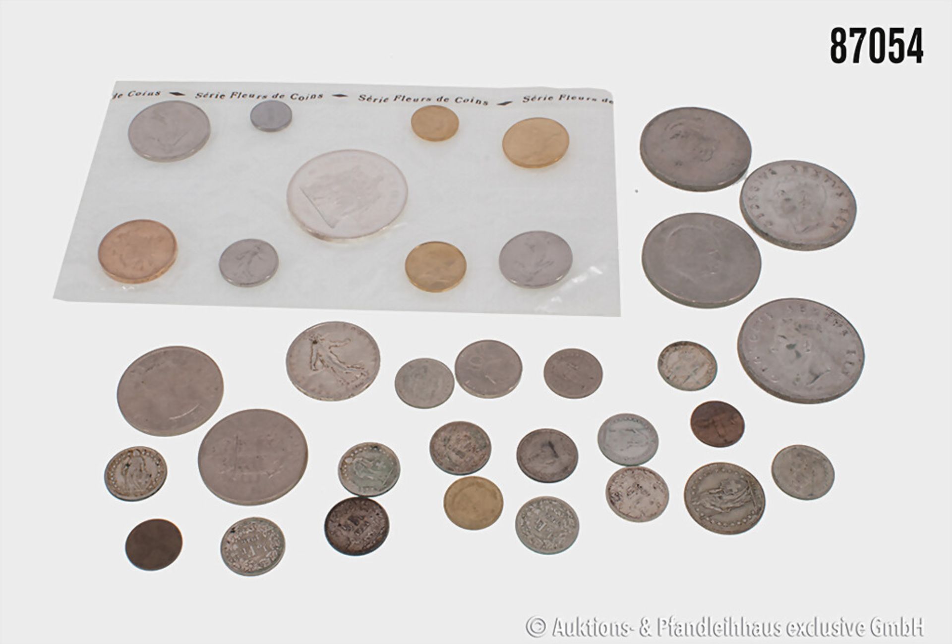Konvolut Münzen England, Schweiz, Frankreich und Südafrika, u.a. 2 x 5 Schilling 1952, ...