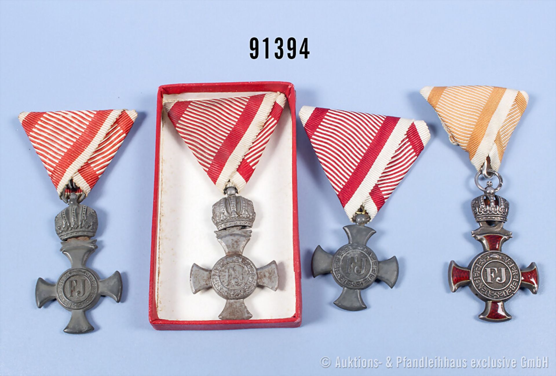 Konv. Österreich, Silbernes Verdienstkreuz mit Krone, 2 Eiserne Verdienstkreuze mit ...