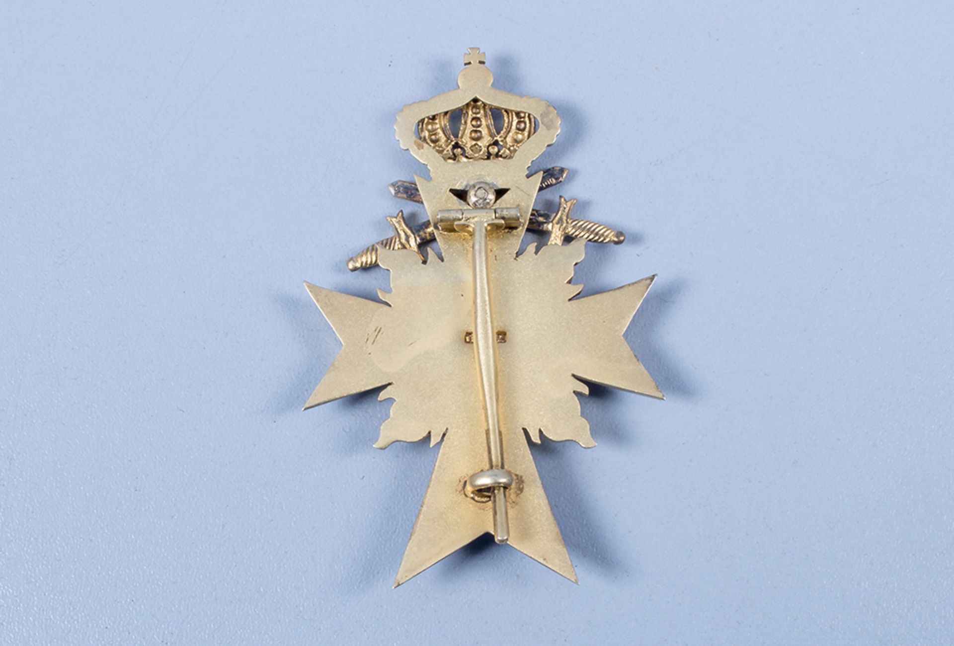 Bayern Offizierskreuz mit Flammen und Schwertern, Silber vergoldet, Silberpunze "950" ... - Image 2 of 2
