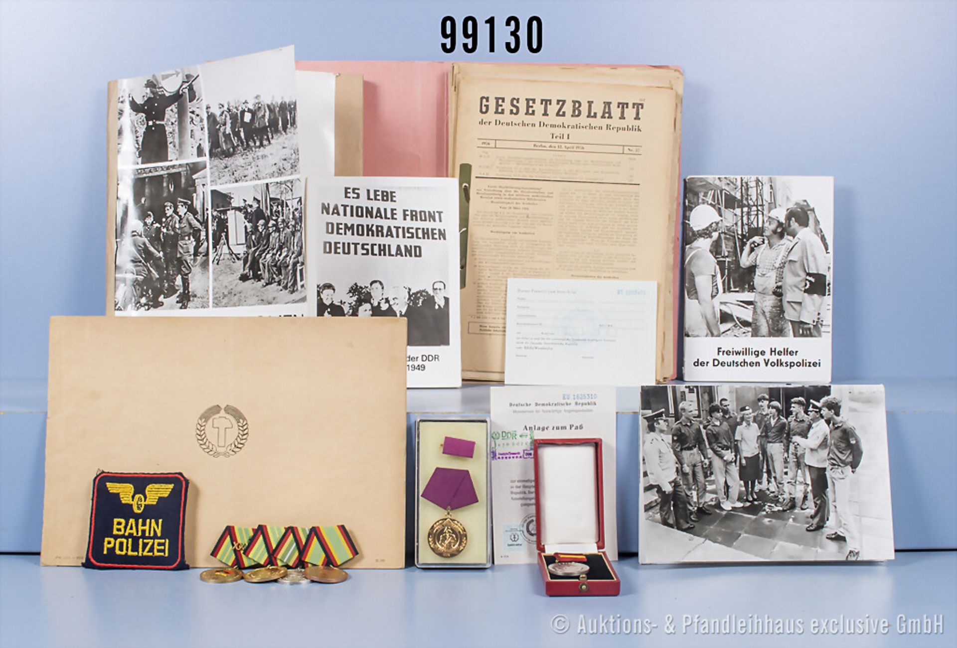 Konv. DDR u.a. Gesetzblatt-Sammlung 1956 - 1979 zum Thema Auszeichnungen, Broschüren, ...