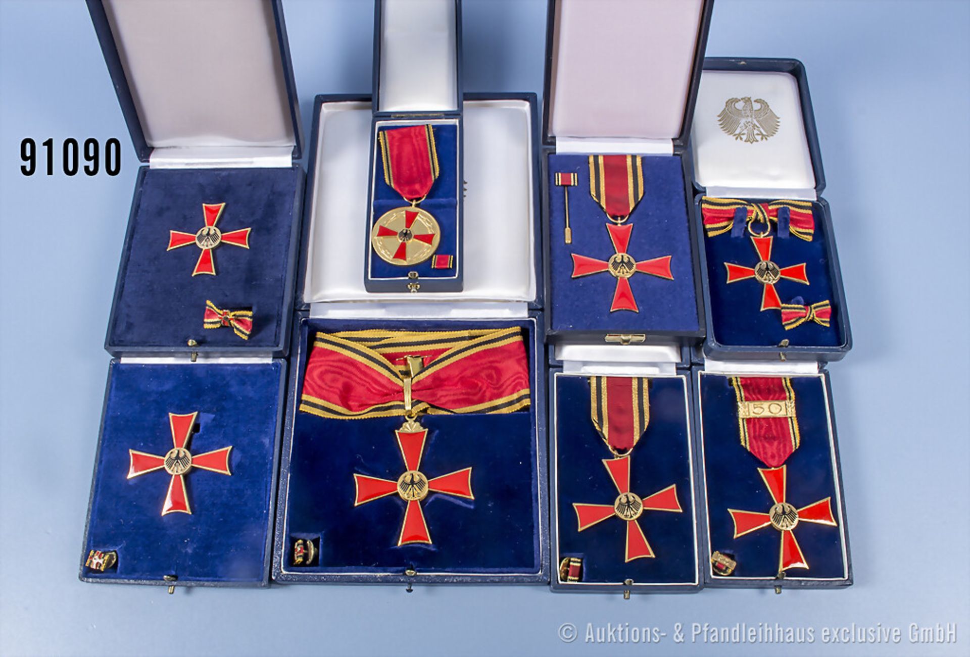 Konv. Bundesverdienstorden, Großes Bundesverdienstkreuz, 2 x 1. Klasse sowie 4 x am ...
