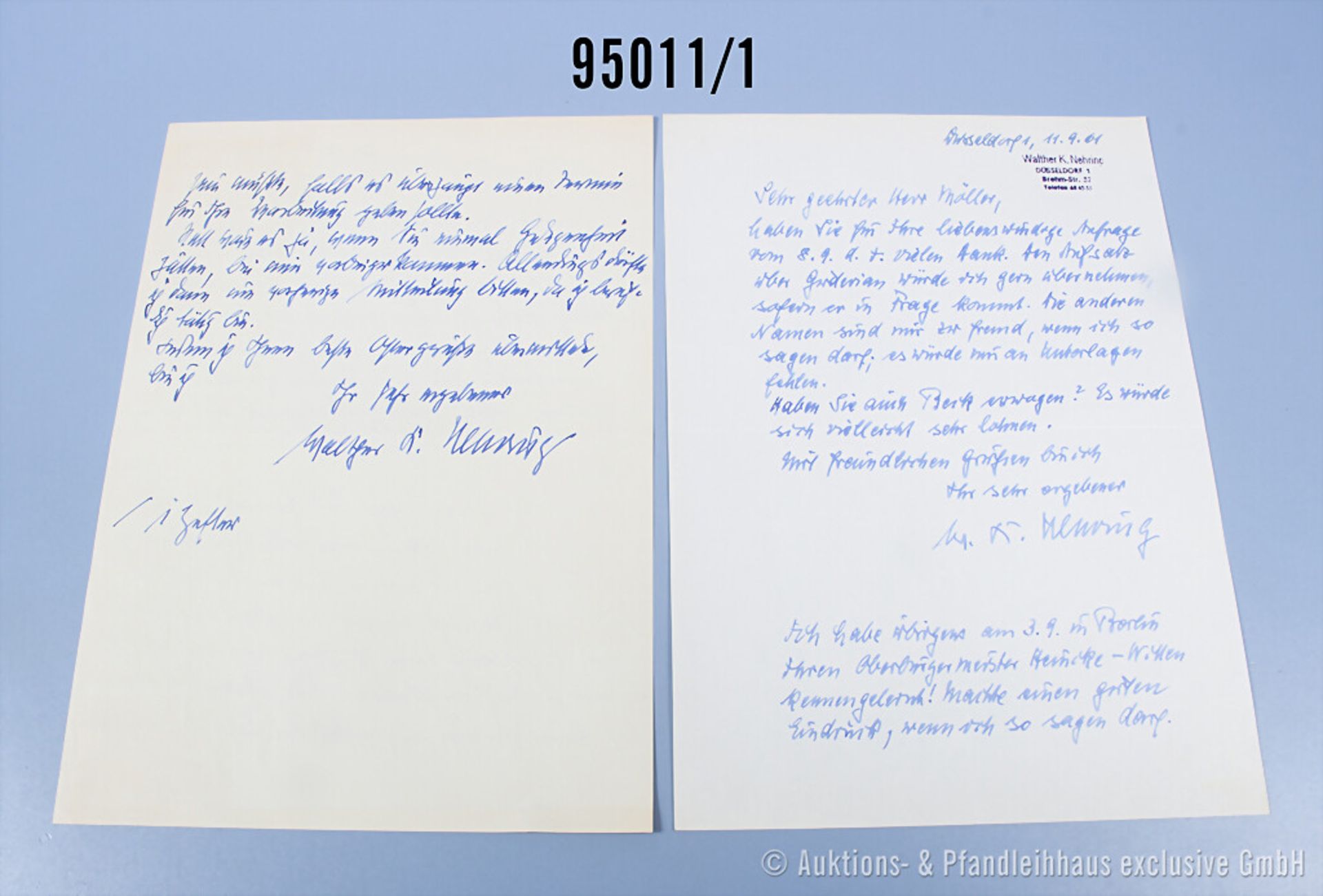 Konv. NK, 2 eigenhändige Briefe und 1 Postkarte sowie großformatiges Foto des Generals ...