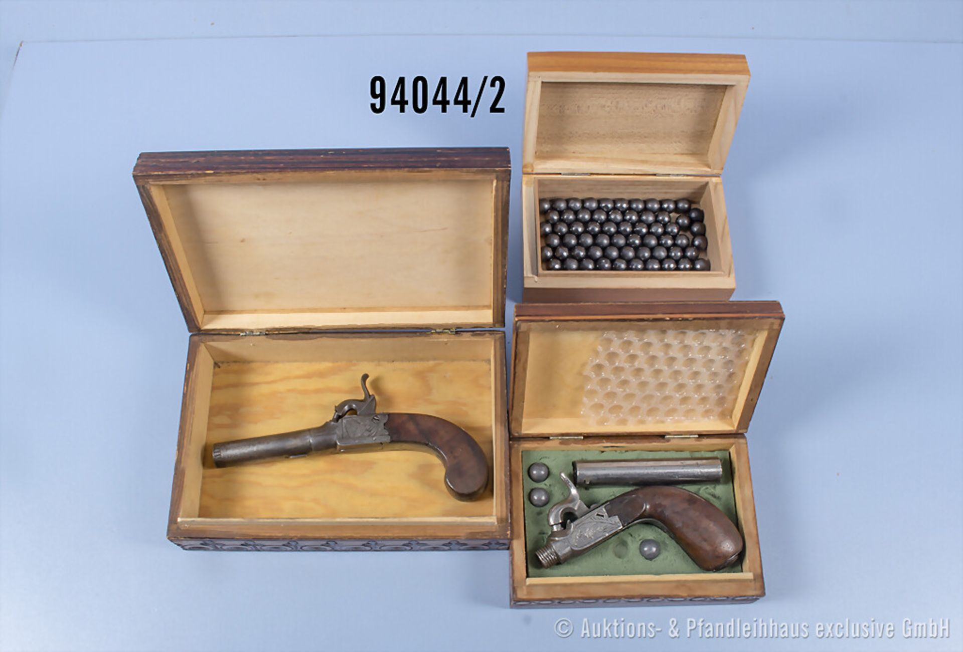 Konv. 6 Perkussionspistolen (Damen-Taschenpistolen), L bis ca. 19 cm, teilw. mit ... - Image 2 of 2