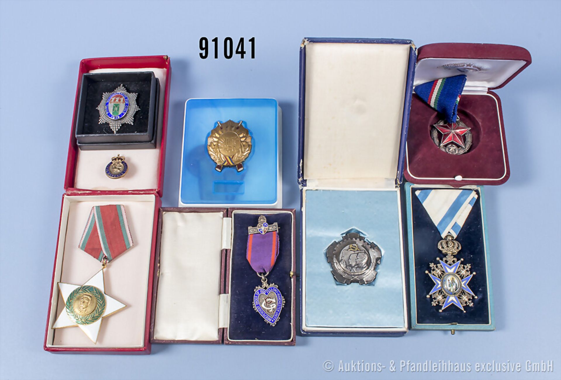 Konv. Rumänien, Orden, Abzeichen und Medaillen sowie Serbien St. Sava-Orden, teilw. in ...