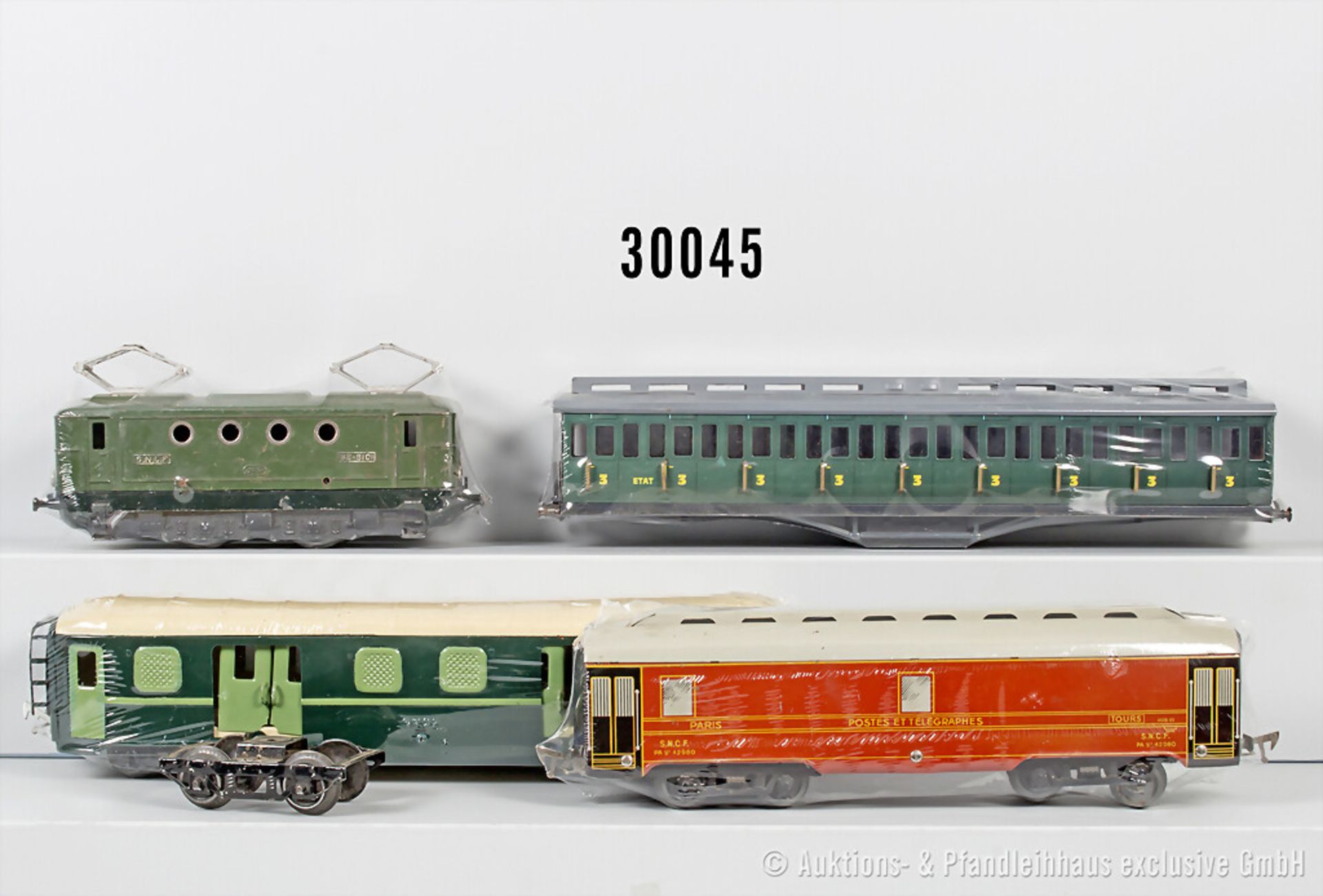 Spur 0 D-Zug, dabei E-Lok der SNCF, BN BB-8101 und 2 Wagen sowie 1 Wagen als ...