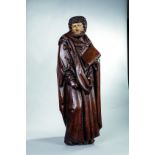 Sculpture d'un saint tenant le livre sacrée Bois de tilleul polychrome 16 eme siècle Dans le