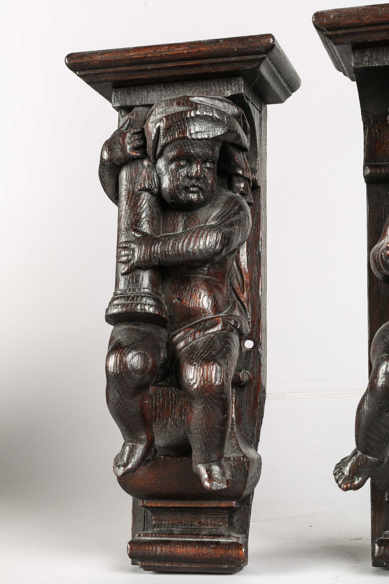 Paire d’angelots , poutrelle corbeau de soutènement architectural finement sculpté de deux - Bild 4 aus 4