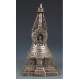 Reliquaire stupa, monument commémoratif de la mort du Buddha symbolisant la loi bouddhique La base