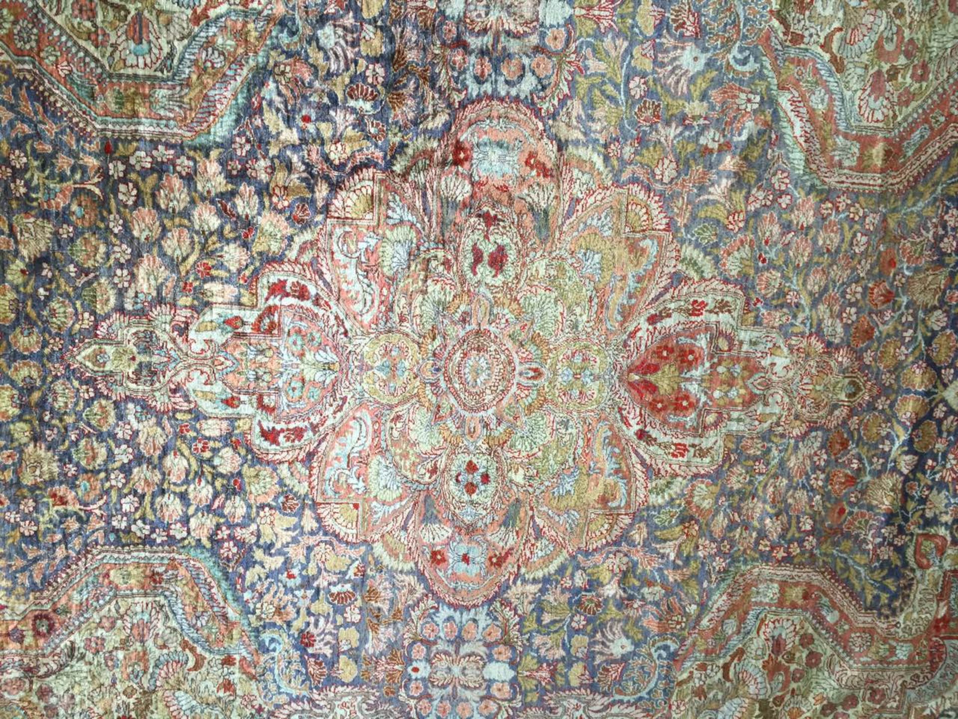 Tapis en soie ghoum Iran 280 x 190 cm - Image 5 of 15